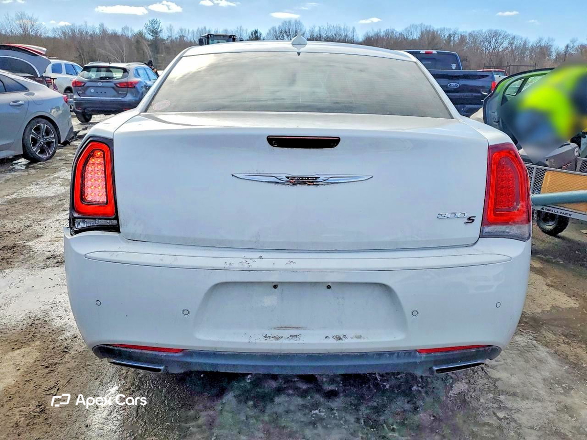 Chrysler 300 2017