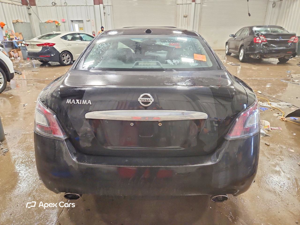 Nissan Maxima 2014