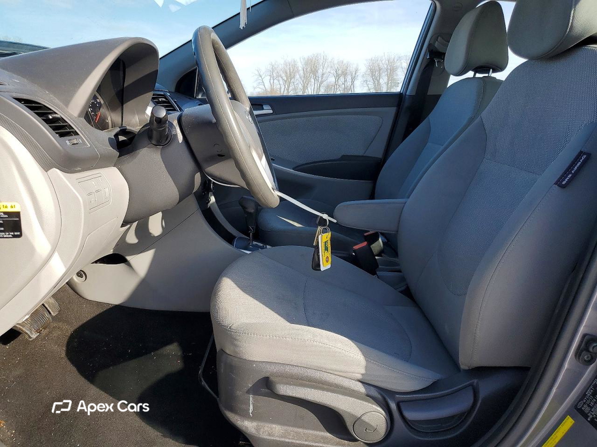 Hyundai Accent 2013