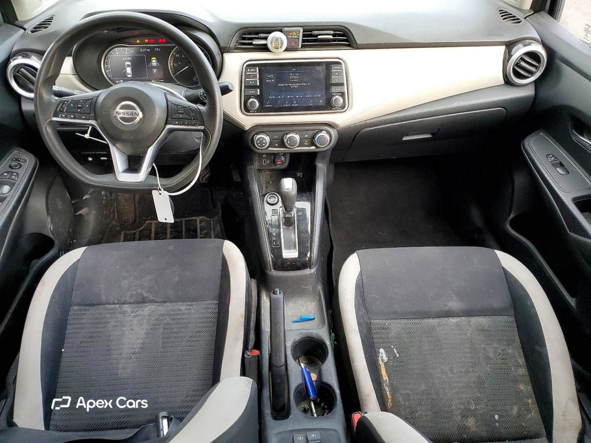 Nissan Versa 2021
