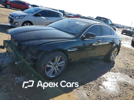 Jaguar XE 2017 - Image 1 of 12