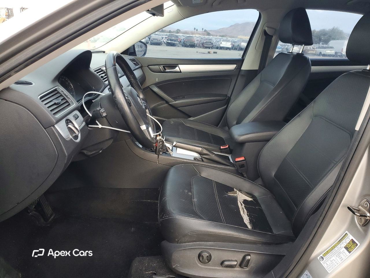 Volkswagen Passat 2012