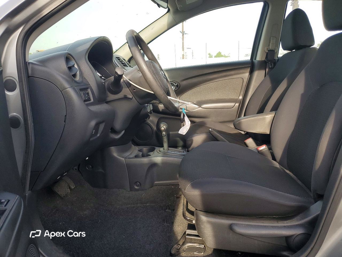 Nissan Versa 2013