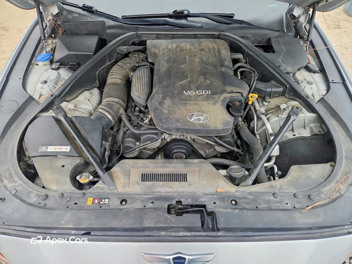 Hyundai Genesis 2015
