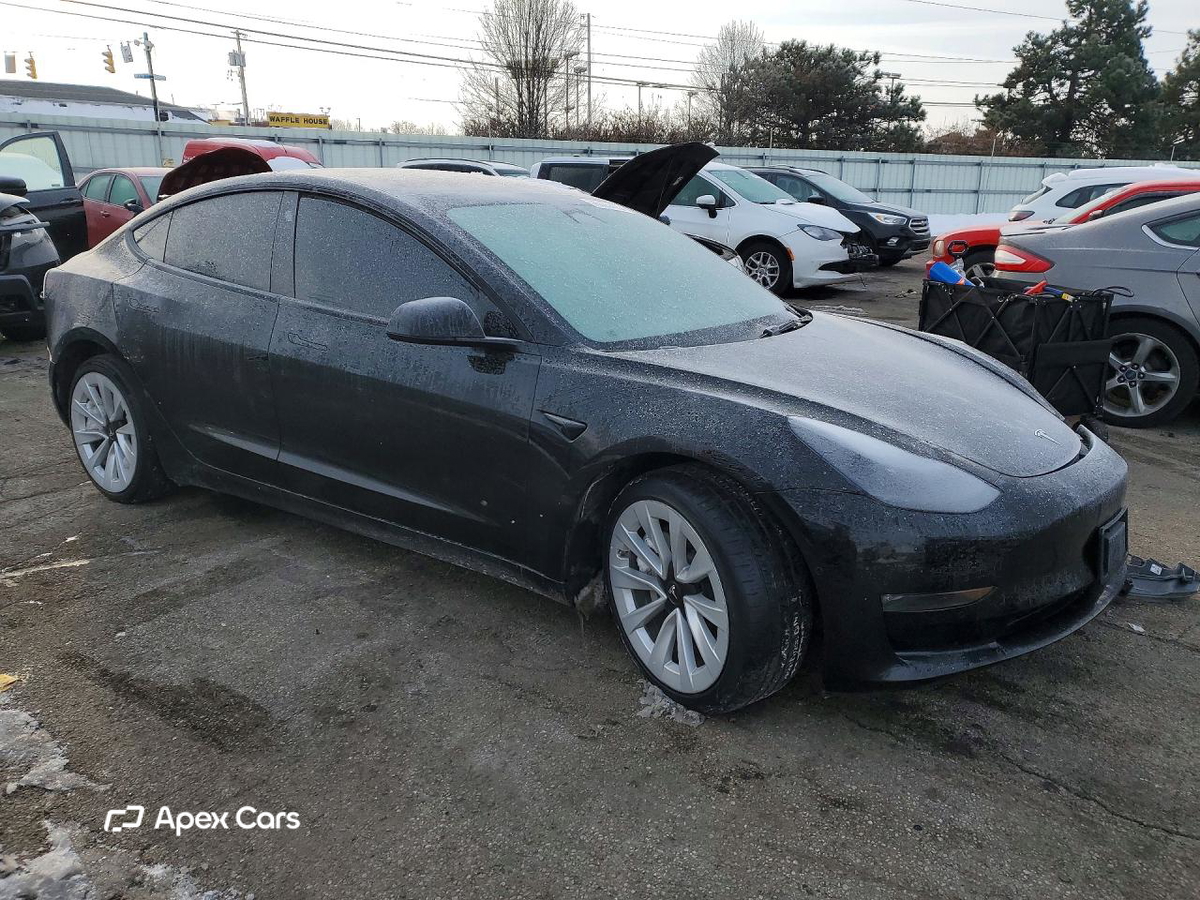 Tesla Model 3 2022