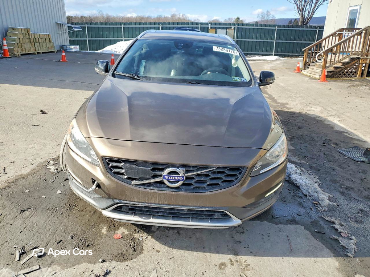 Volvo V60 2016