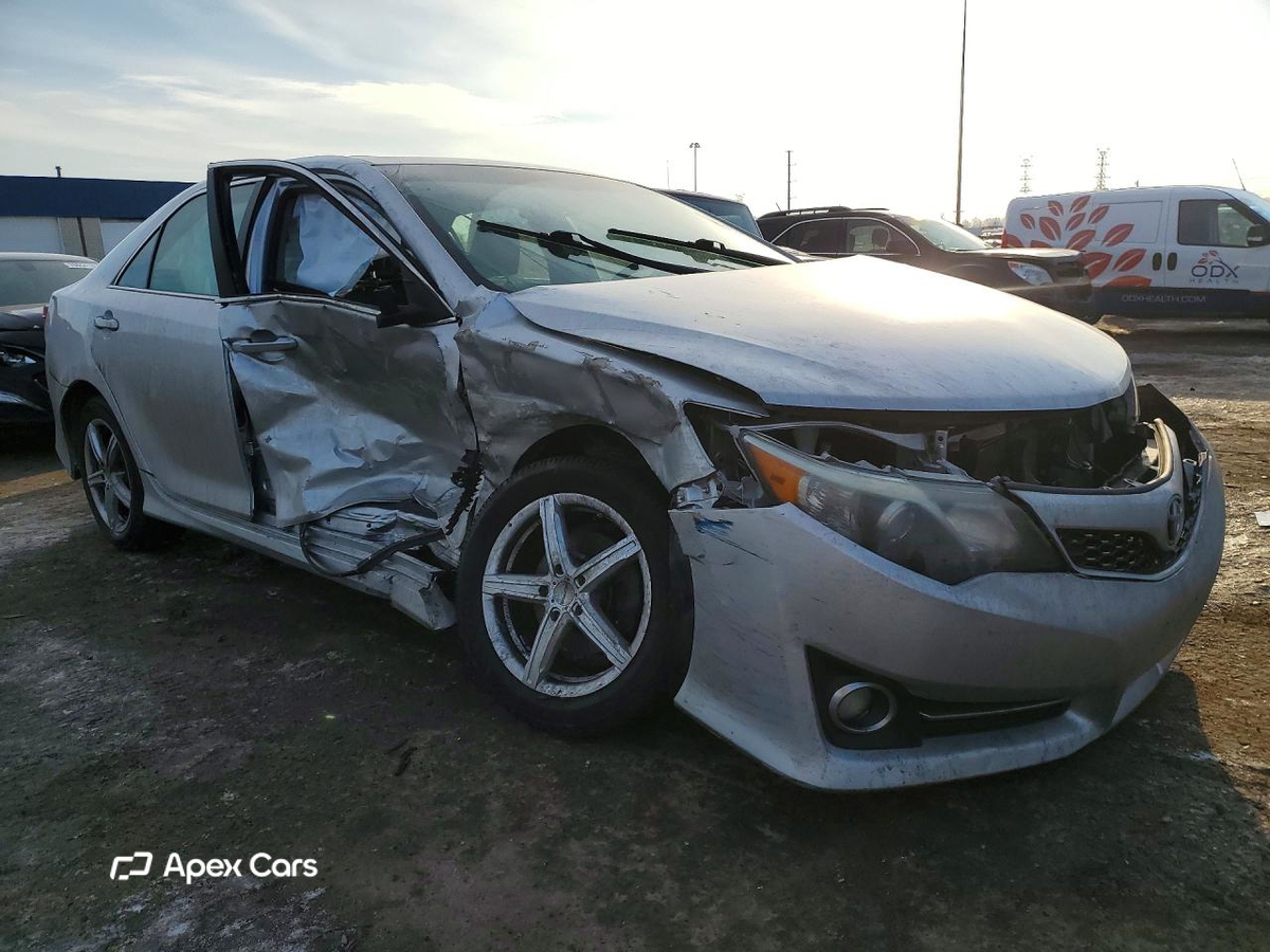 Toyota Camry 2012
