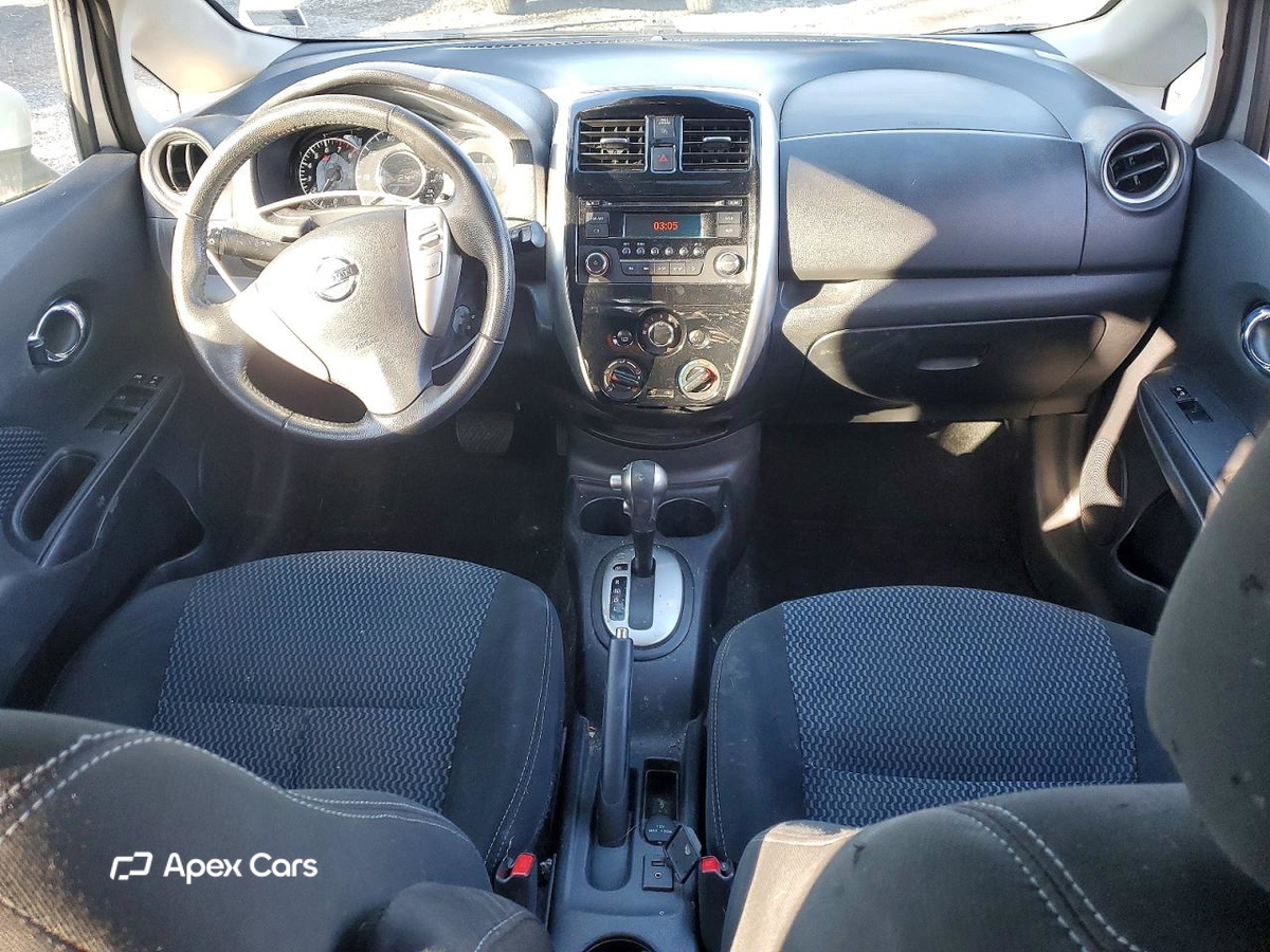 Versa 2015