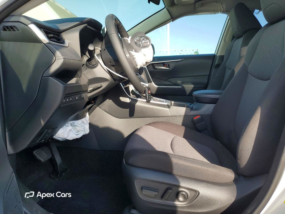 Toyota RAV 4 2025