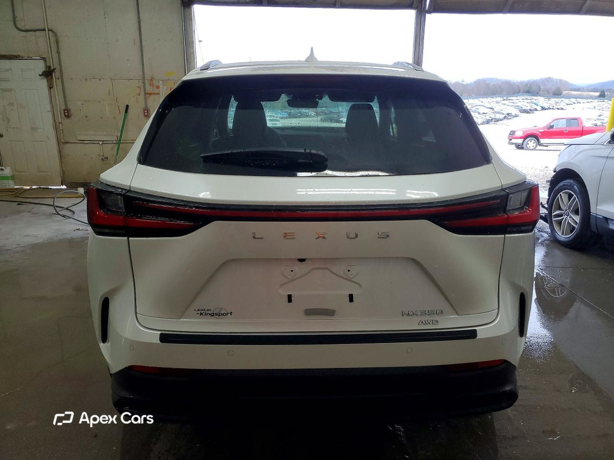 Lexus NX 2025