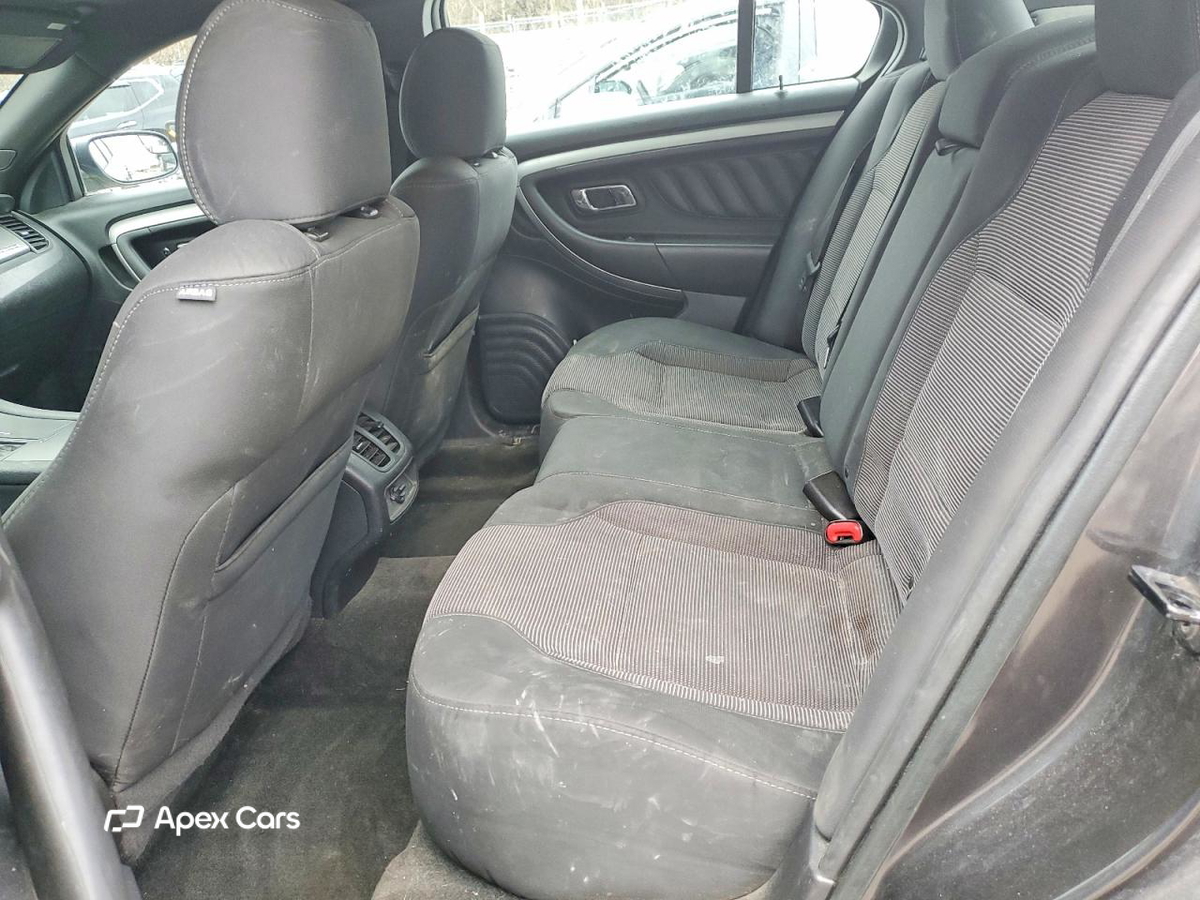 Ford Taurus 2015