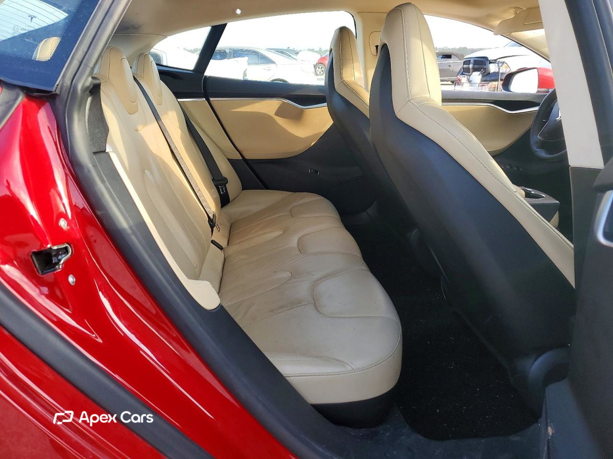 Tesla Model S 2013