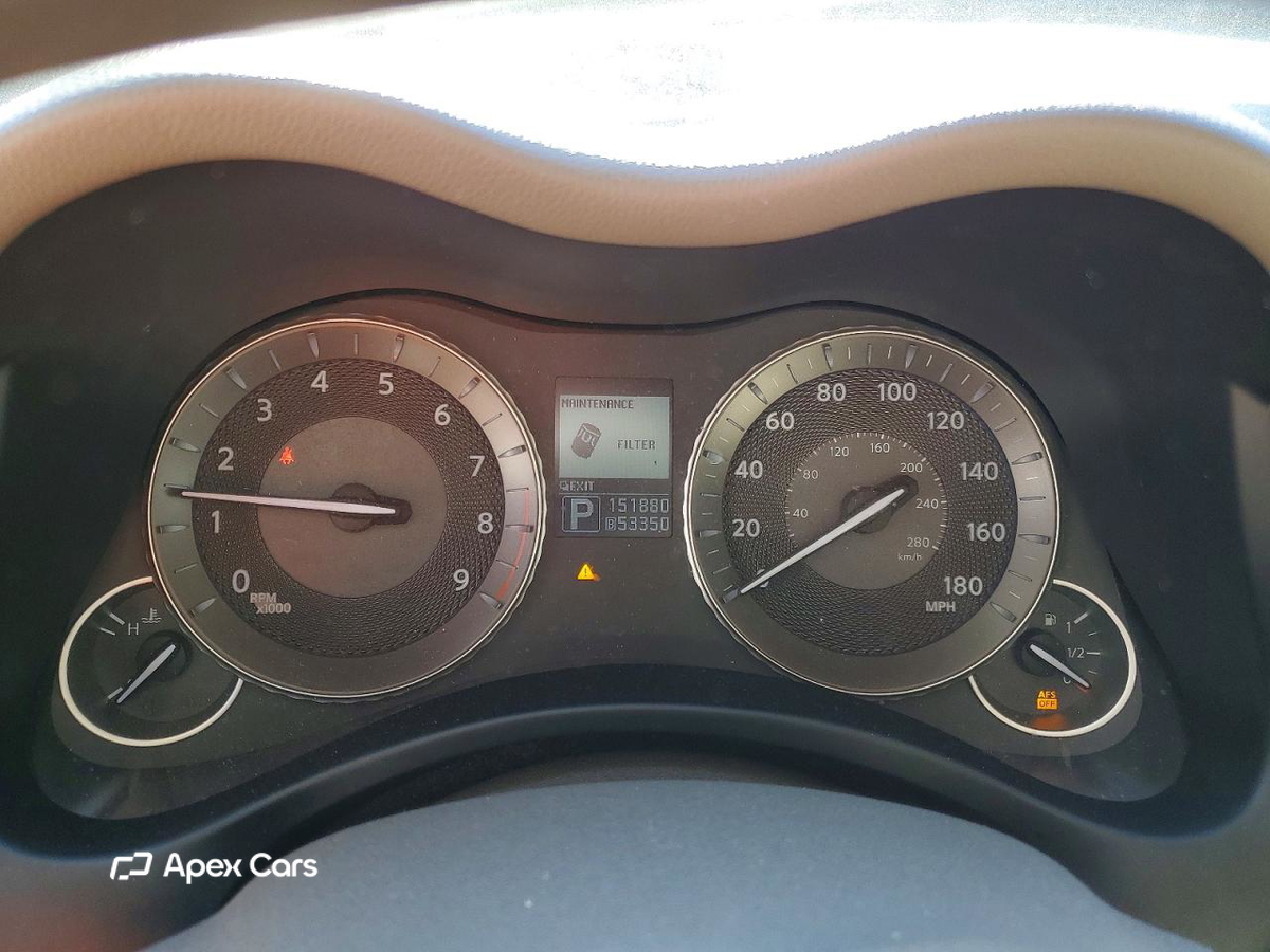 Infiniti M 2012