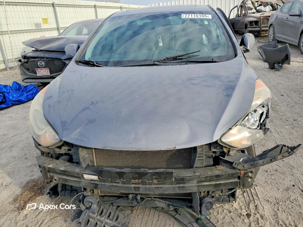 Hyundai Elantra 2013