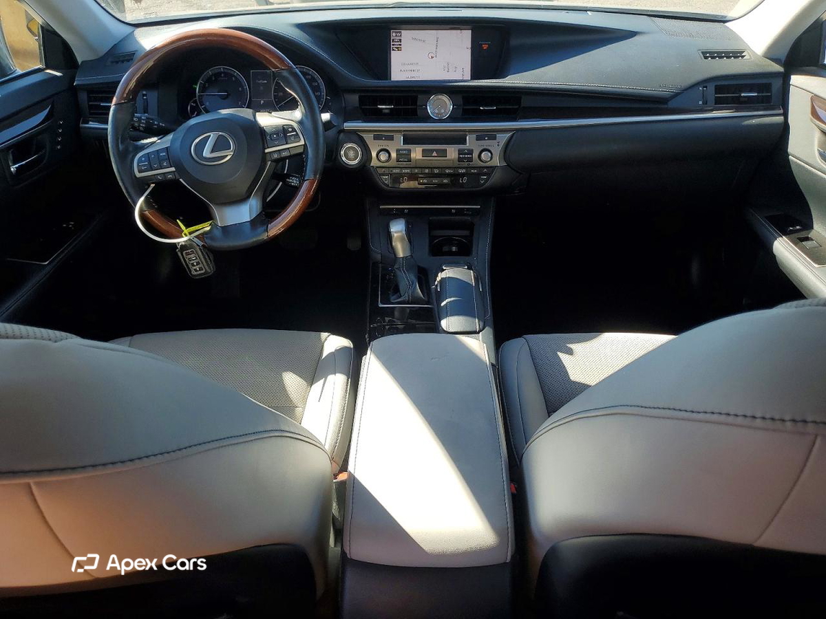 Lexus ES 2018