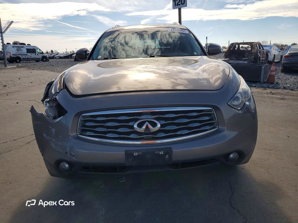 Infiniti FX 2010