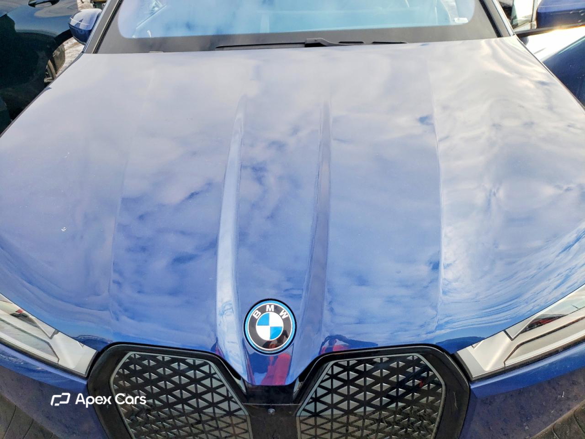 BMW iX 2025