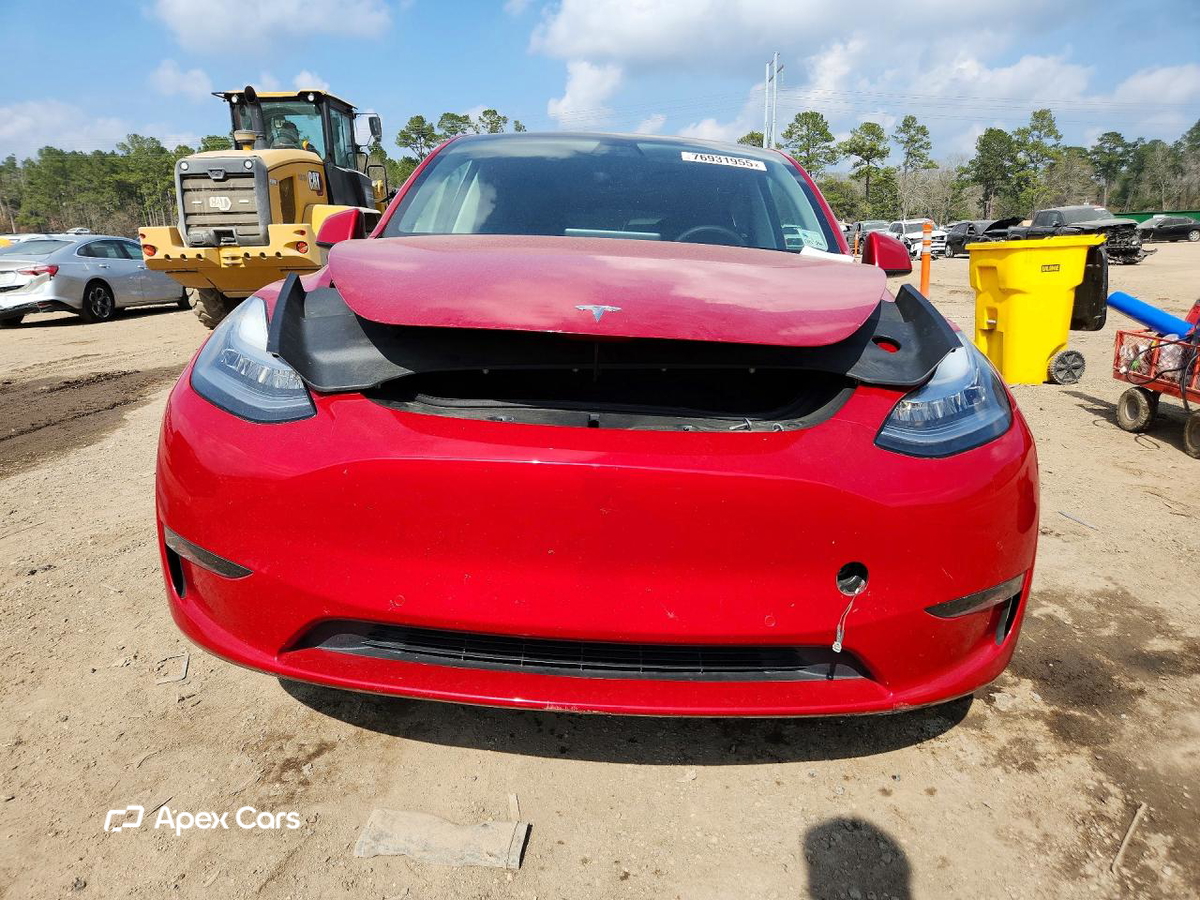 Tesla Model Y 2021