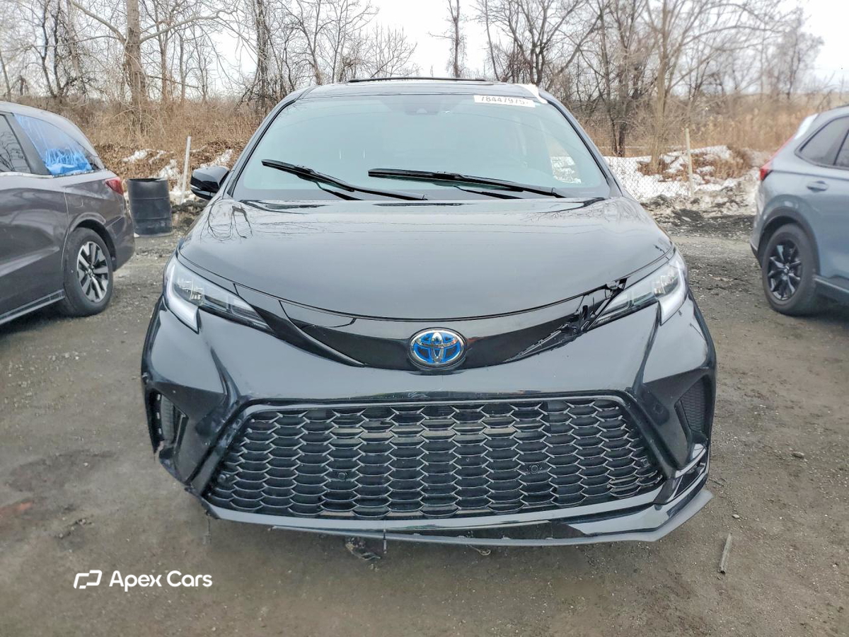 Toyota Sienna 2025