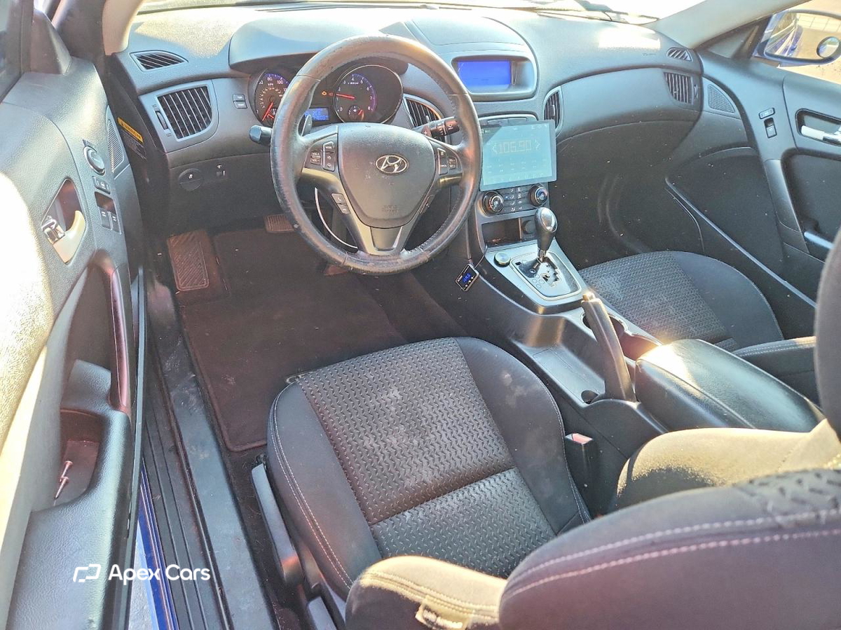 Hyundai Genesis 2012