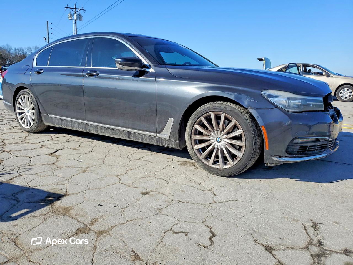 BMW Series 7 2016