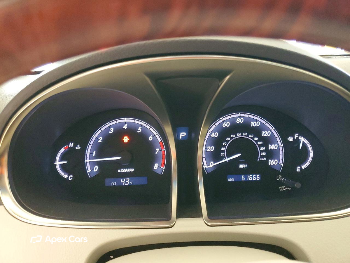 Toyota Avalon 2011