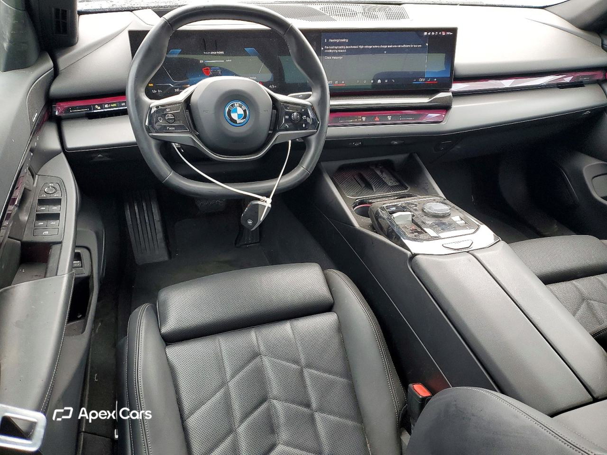 BMW i5 2024