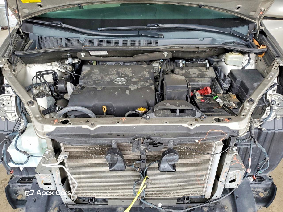 Toyota Sienna 2016