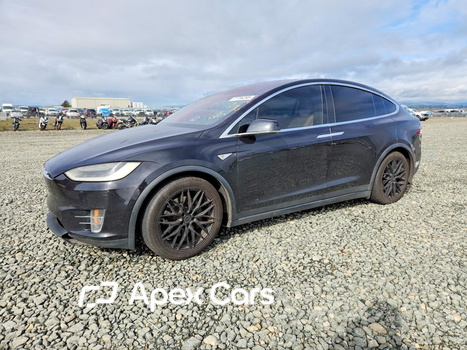 Tesla Model X 2016 - Image 1 of 13
