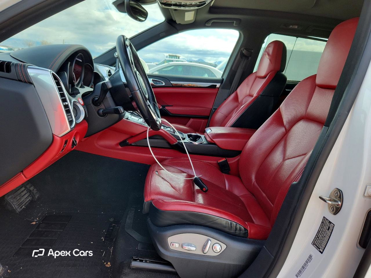 Porsche Cayenne 2016