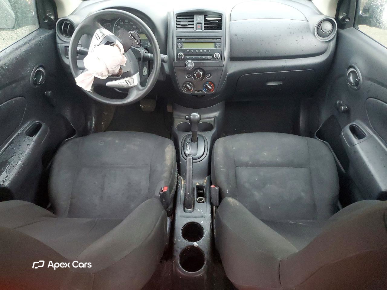 Nissan Versa 2015