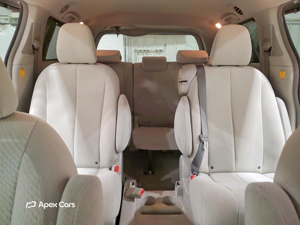 Toyota Sienna 2012