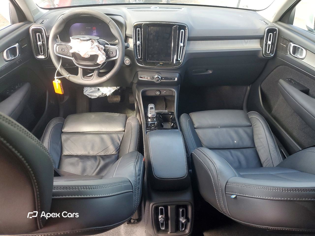 Volvo XC40 2023