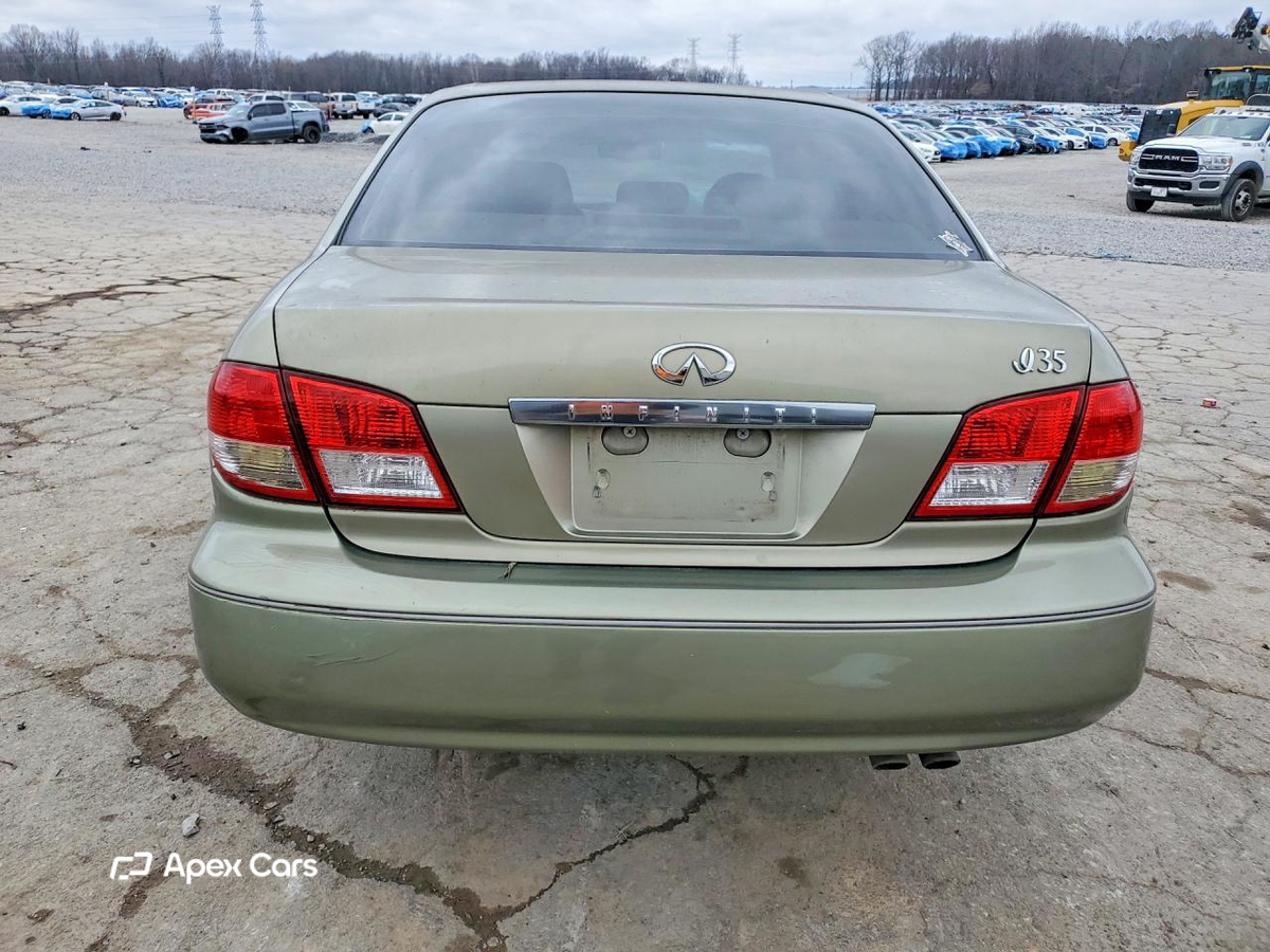 Infiniti I 2003