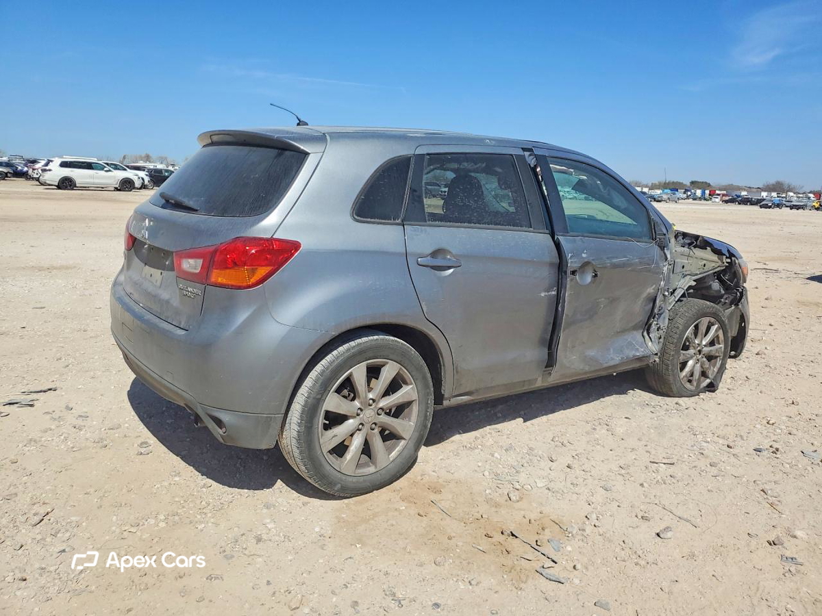 Mitsubishi Outlander 2015