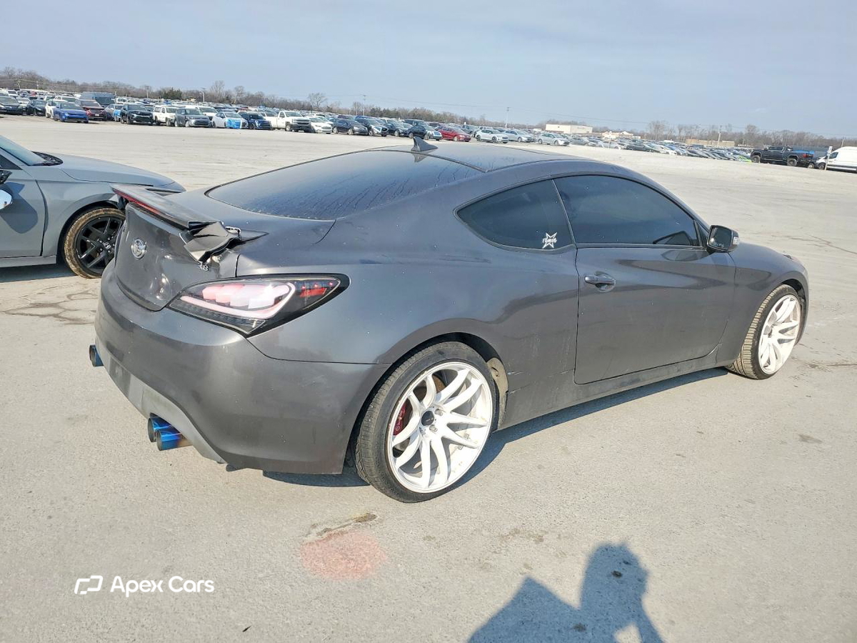 Hyundai Genesis 2012