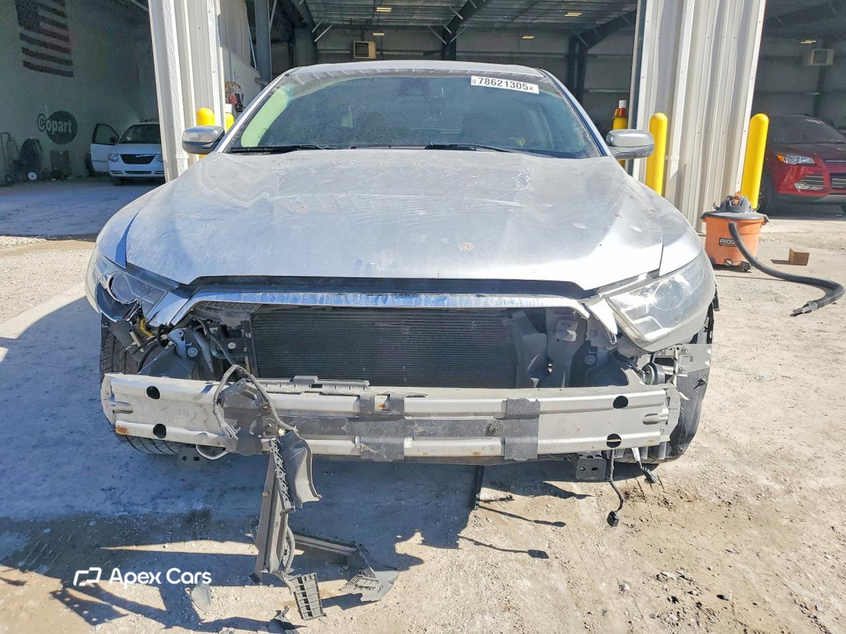 Ford Taurus 2013