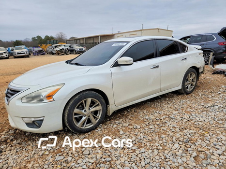 Nissan Altima 2013 - Image 1 of 14