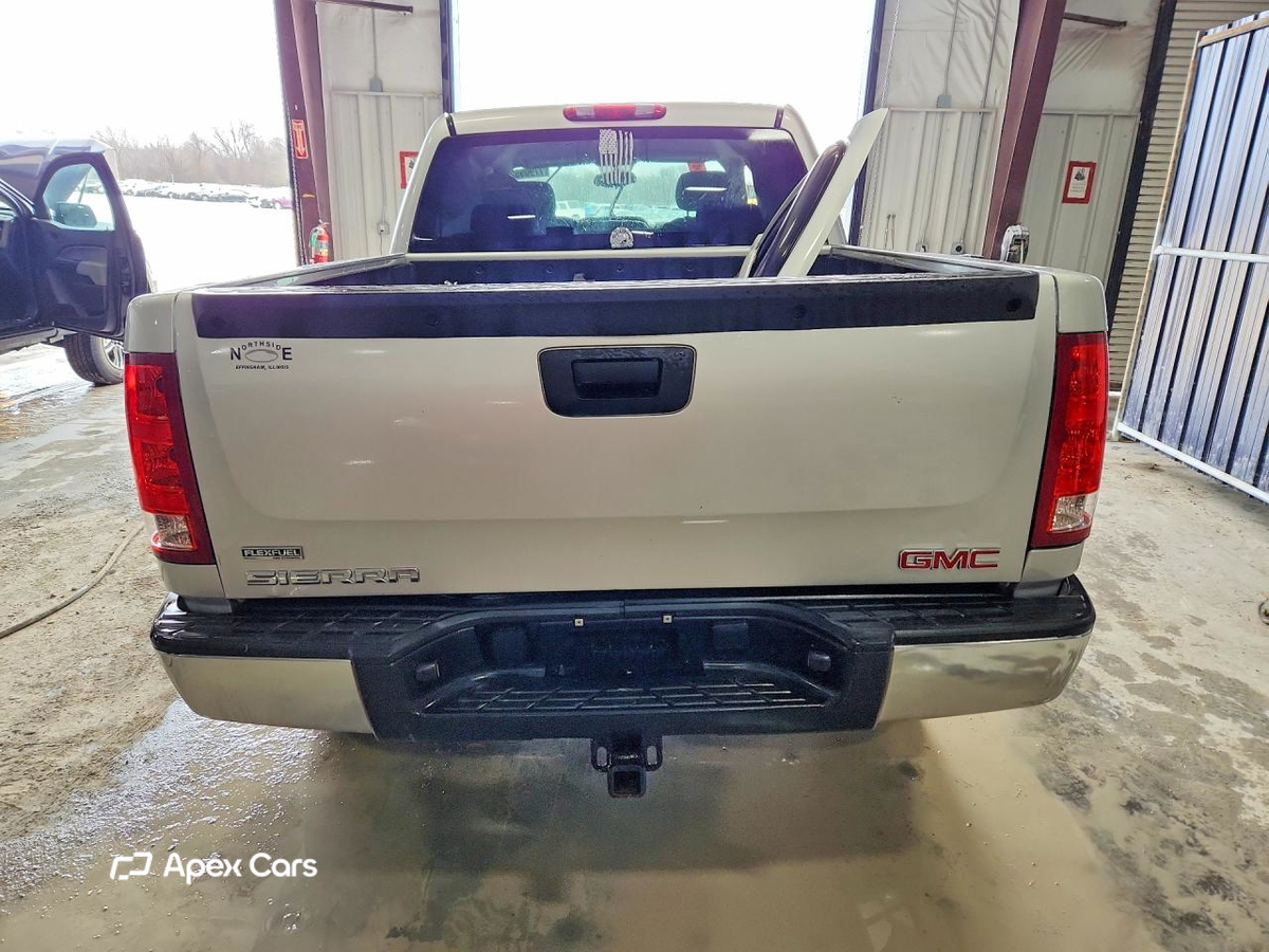 GMC Sierra 2010