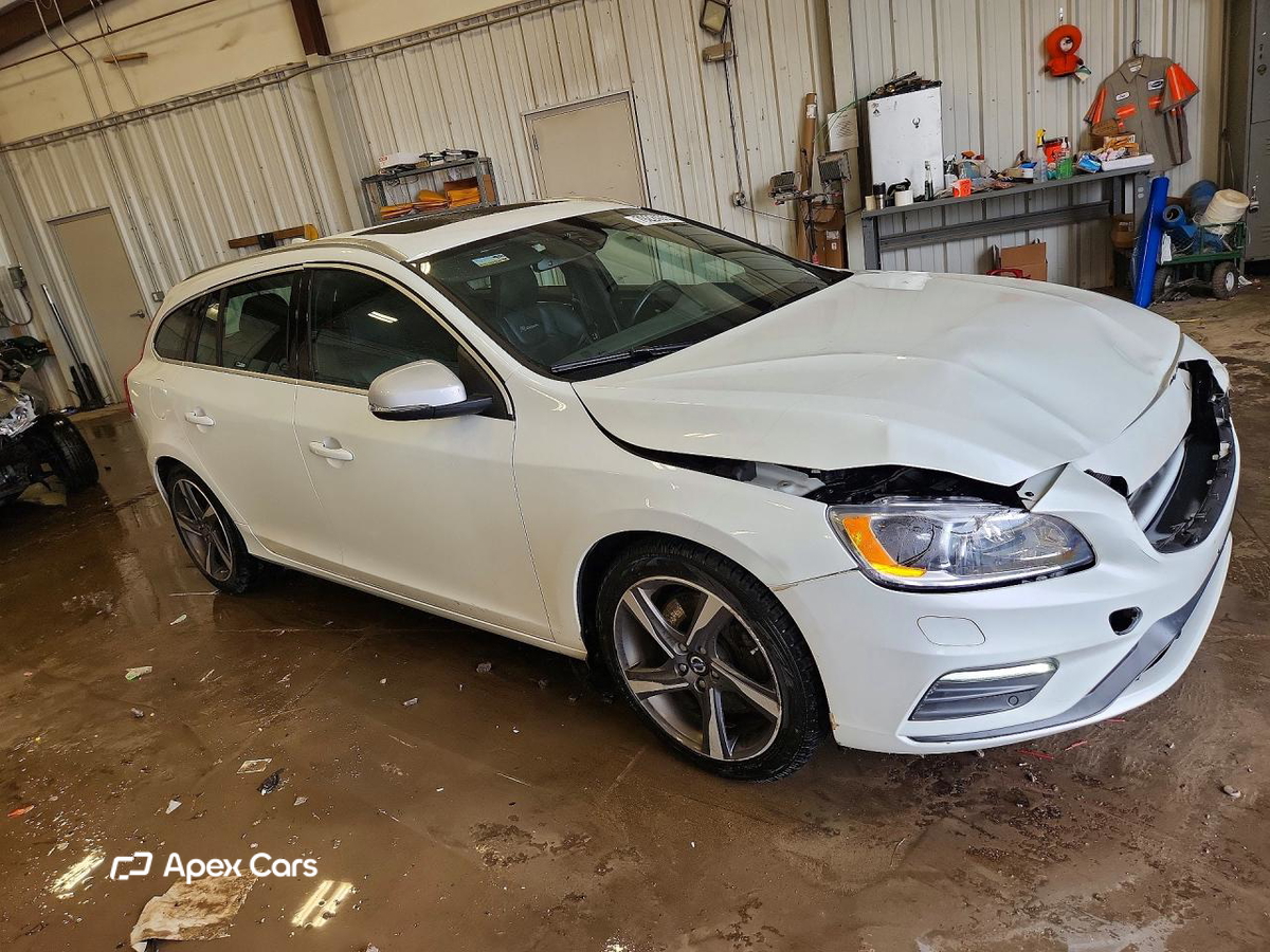 Volvo V60 2015