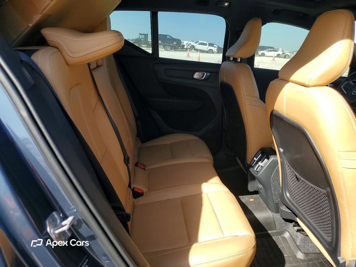 Volvo XC40 2021