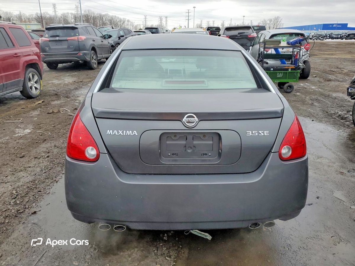 Nissan Maxima 2004