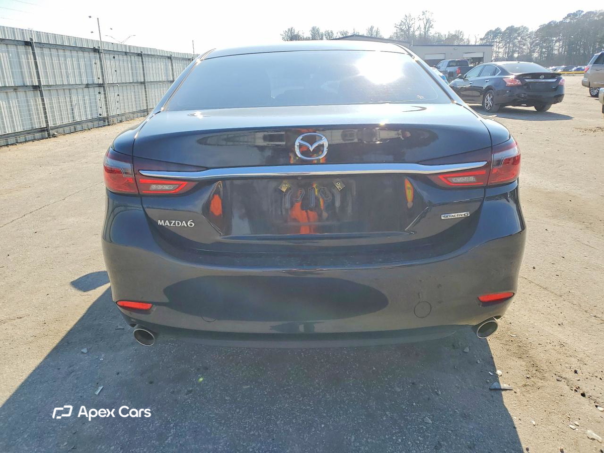 Mazda 6 2021
