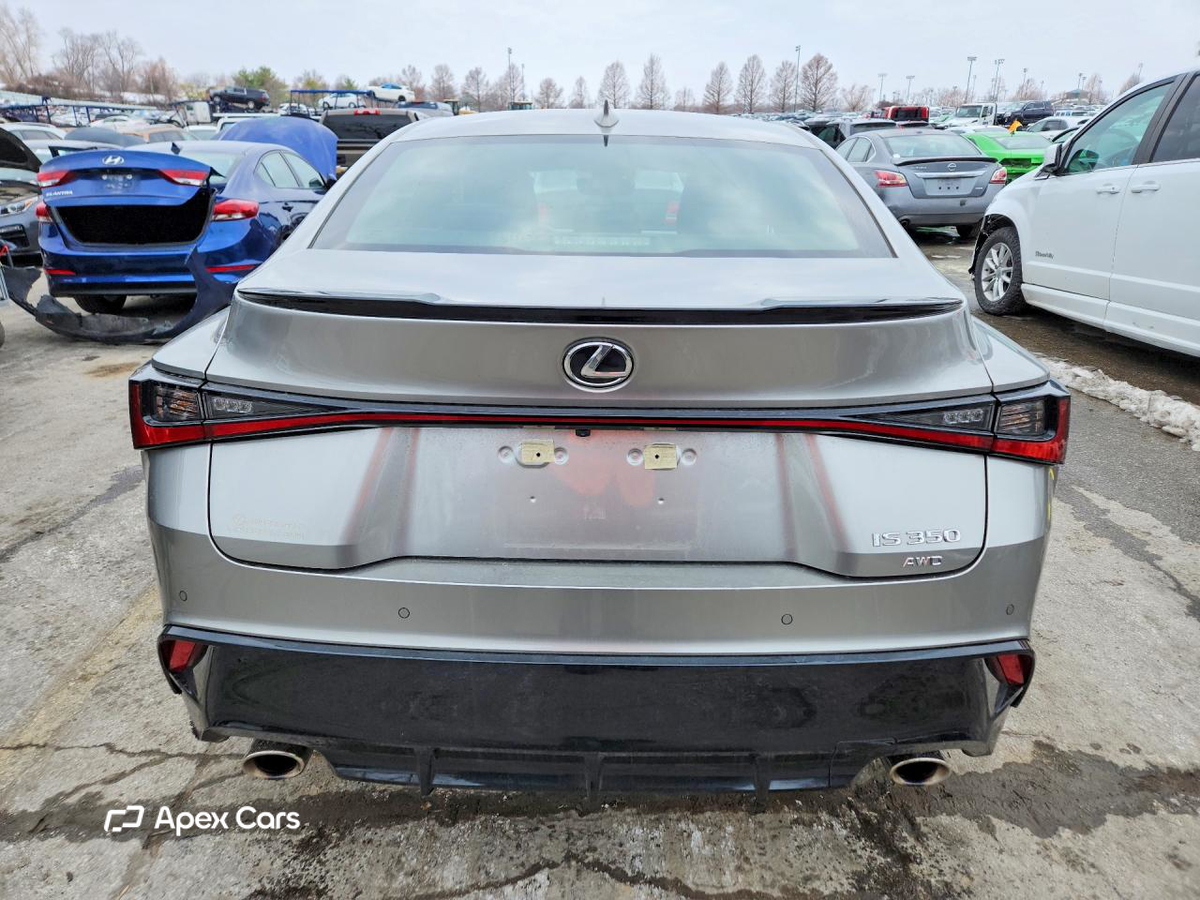 Lexus IS 2023