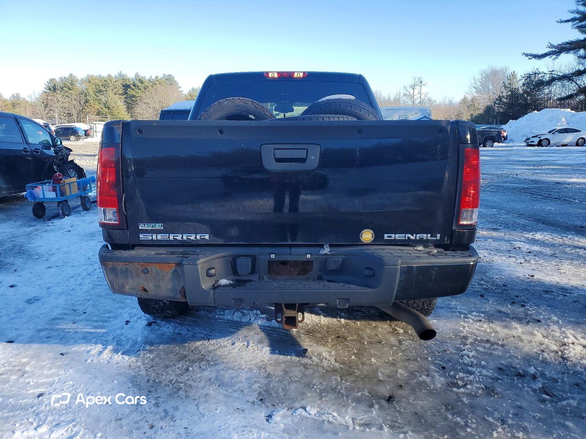 GMC Sierra 2011