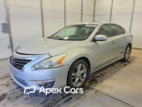 Nissan Altima 2015 - Image 1 of 13