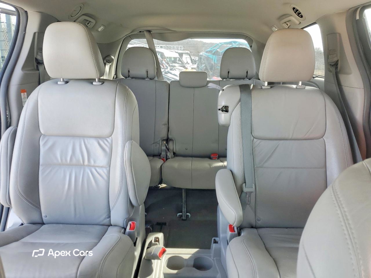 Toyota Sienna 2017