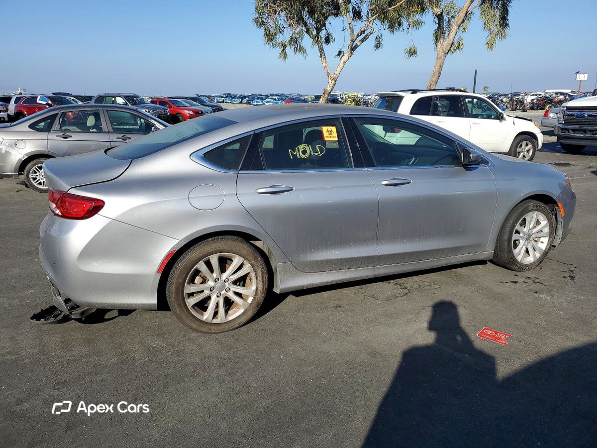 Chrysler 200 2015
