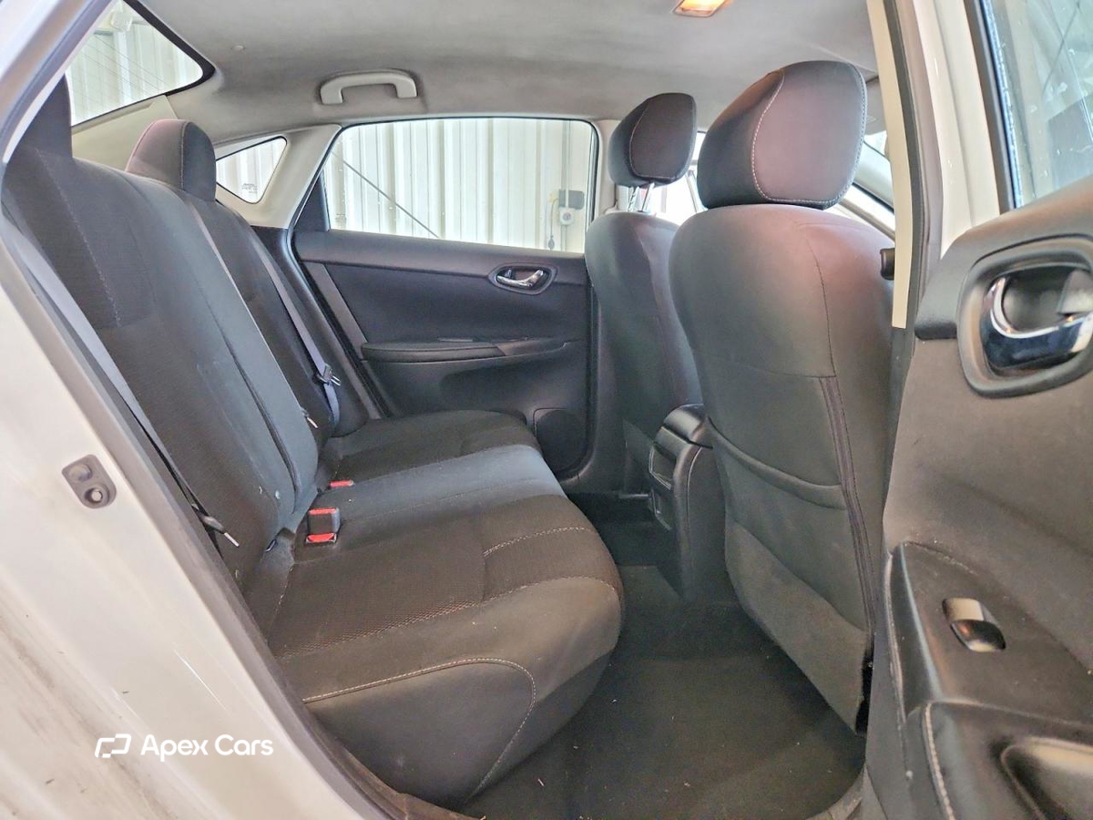 Nissan Sentra 2018