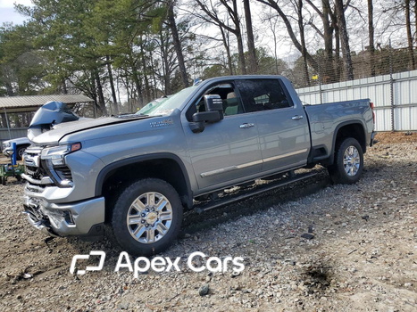 Chevrolet Silverado 2025 - Image 1 of 13